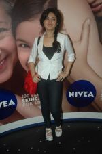 Sonal Sehgal at Nivea promotional event in Malad on 30th Sept 2011 (29).JPG